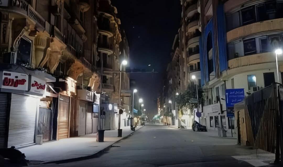 إغلاق مبكر.. ليل مُعطل واقتصاد مُهدد